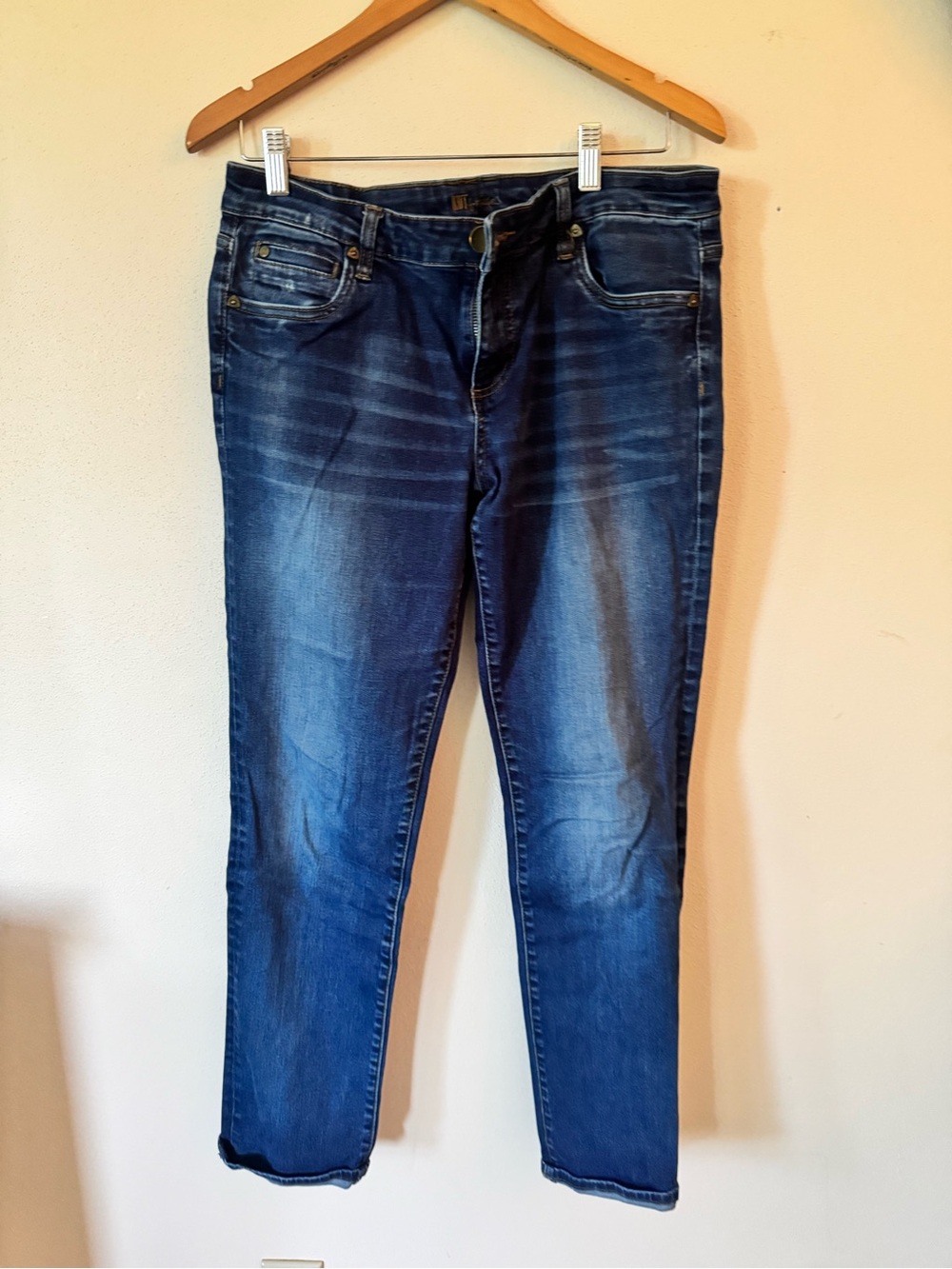 Kut from the Kloth Women's Catherine Boyfriend Jeans size 10